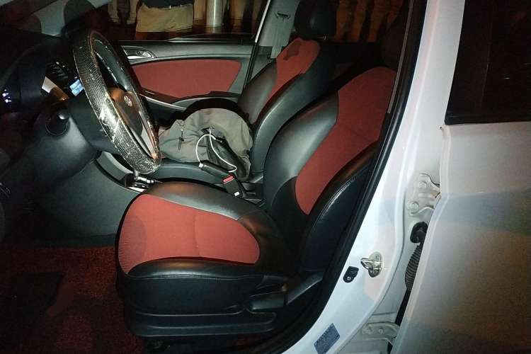Used Hyundai Verna Ray 2014 1.4L Automatic GLX Left Front Seat