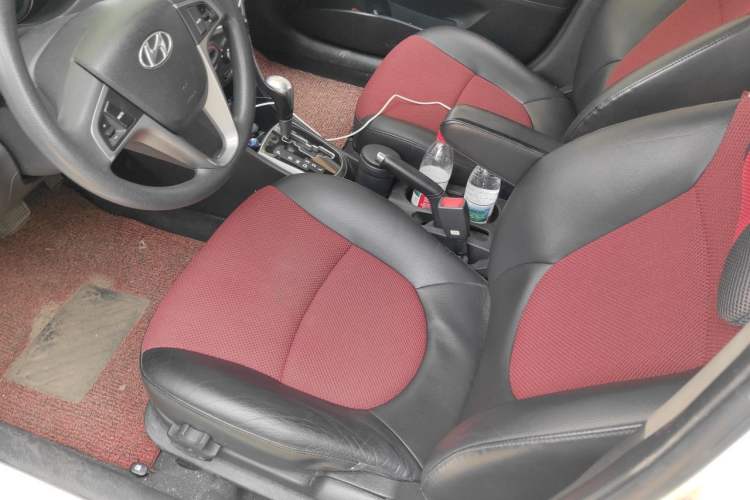 Used Hyundai Verna Ray 2014 1.6L Automatic TOP Left Front Seat