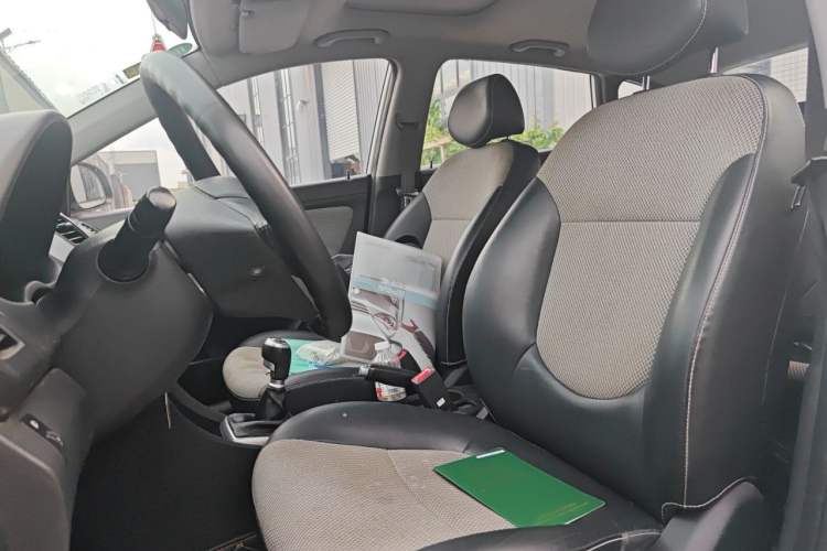 Used Hyundai Verna Ray 2014 1.4L Manual GLX Left Front Seat