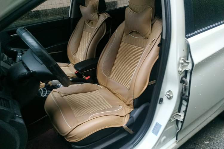 Used Hyundai Verna Ray 2014 1.4L Manual GLX Left Front Seat