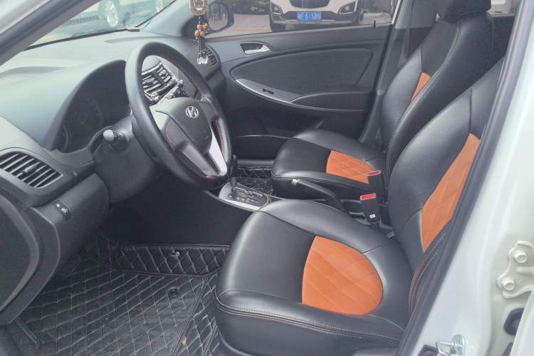 Used Hyundai Verna Ray 2014 1.4L Automatic GLX Left Front Seat