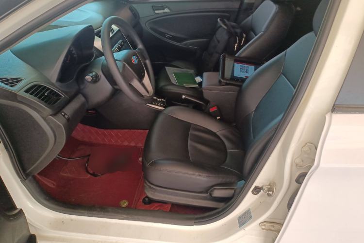 Used Hyundai Verna Ray 2014 1.4L Automatic GLX Left Front Seat