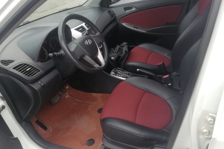 Used Hyundai Verna Ray 2014 1.4L Automatic GLX Left Front Seat