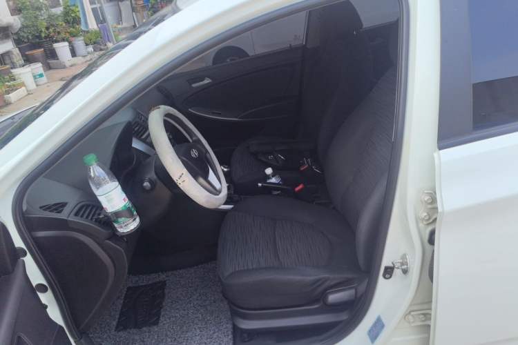 Used Hyundai Verna Ray 2014 1.4L Manual GLX Left Front Seat