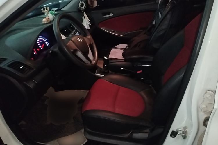 Used Hyundai Verna Ray 2014 1.4L Manual GLX Left Front Seat
