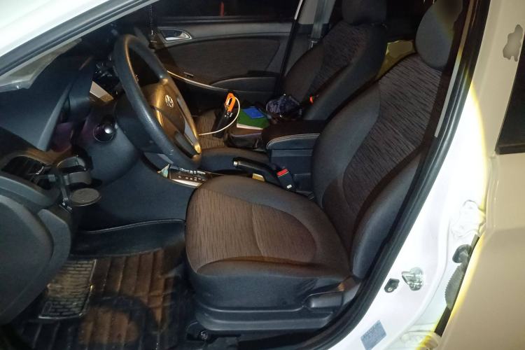 Used Hyundai Verna Ray 2014 1.4L Automatic GLX Left Front Seat