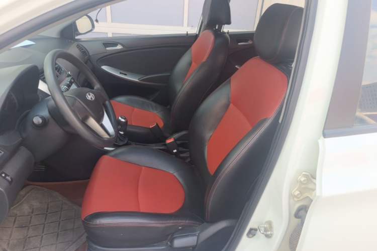 Used Hyundai Verna Ray 2014 1.4L Manual GLX Left Front Seat
