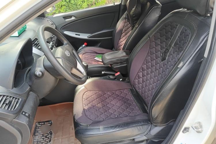 Used Hyundai Verna Ray 2014 1.4L Manual GLX Left Front Seat
