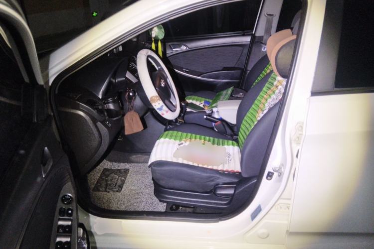 Used Hyundai Verna Ray 2014 1.4L Manual GLX Left Front Seat