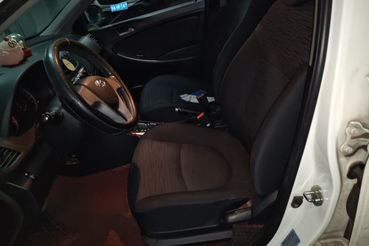 Used Hyundai Verna Ray 2014 1.4L Automatic GLX Left Front Seat