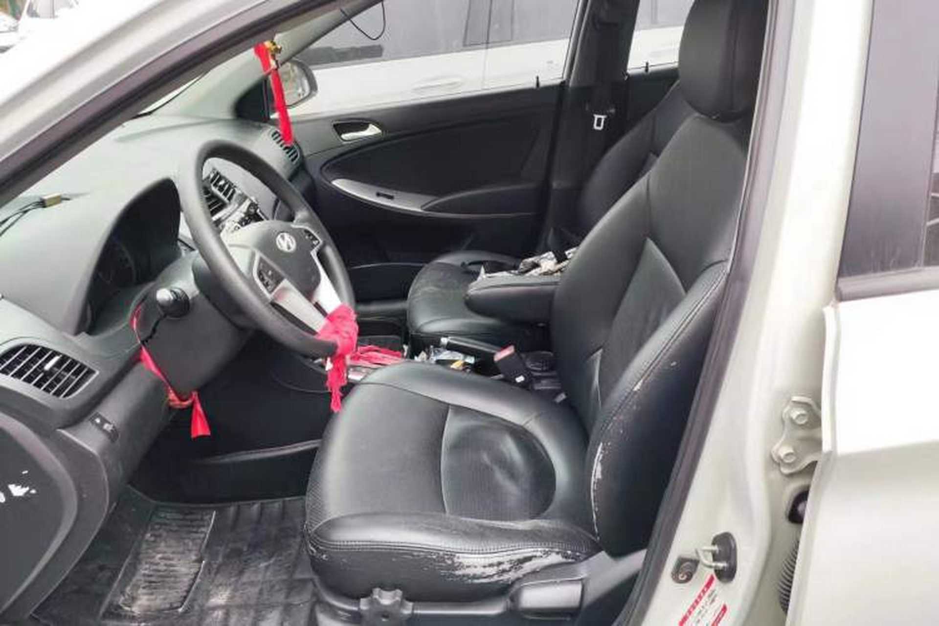 Used Hyundai Verna Ray 2014 1.6L Automatic TOP Left Front Seat