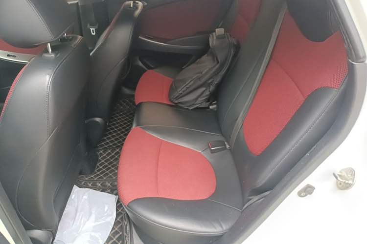 Used Hyundai Verna Ray 2014 1.4L Automatic GLX Left Rear Seat