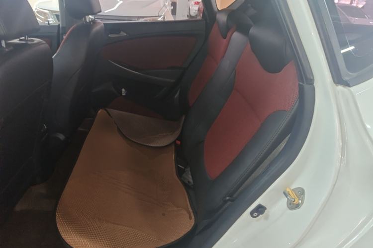 Used Hyundai Verna Ray 2014 1.4L Automatic GLX Left Rear Seat