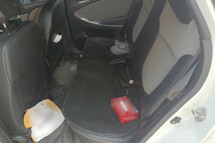 Used Hyundai Verna Ray 2014 1.4L Automatic GLX Left Rear Seat
