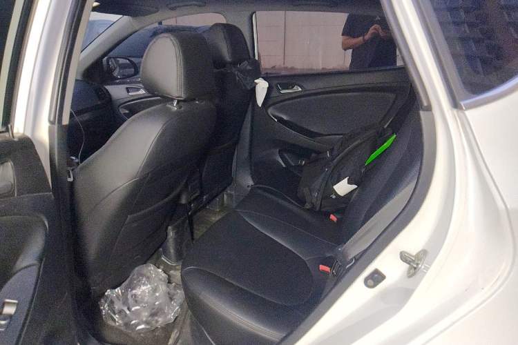 Used Hyundai Verna Ray 2014 1.4L Manual GLX Left Rear Seat