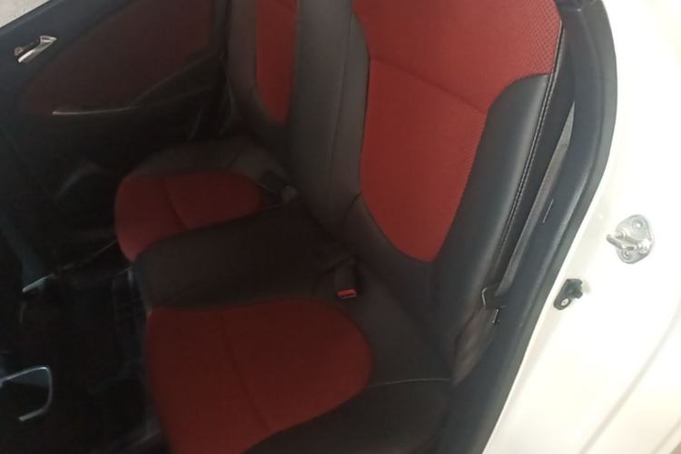 Used Hyundai Verna Ray 2014 1.6L Automatic TOP Left Rear Seat