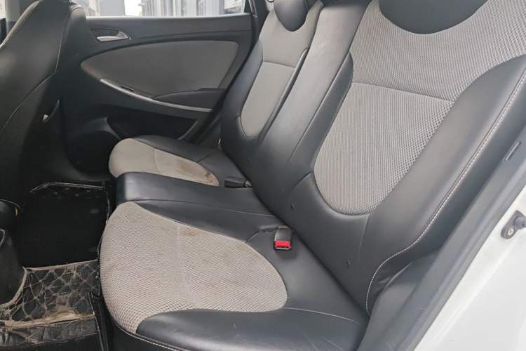 Used Hyundai Verna Ray 2014 1.4L Manual GLX Left Rear Seat