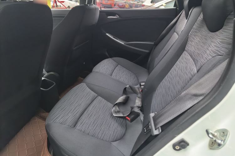 Used Hyundai Verna Ray 2014 1.4L Manual GLX Left Rear Seat