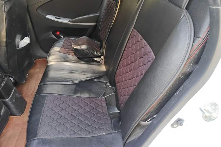 Used Hyundai Verna Ray 2014 1.4L Manual GLX Left Rear Seat