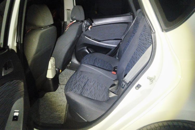 Used Hyundai Verna Ray 2014 1.4L Manual GLX Left Rear Seat