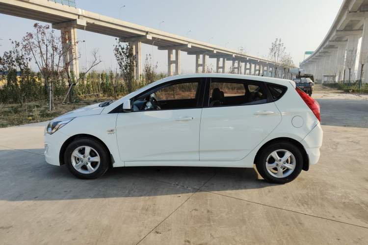 Used Hyundai Verna Ray 2014 1.4L Manual GLX Left Side