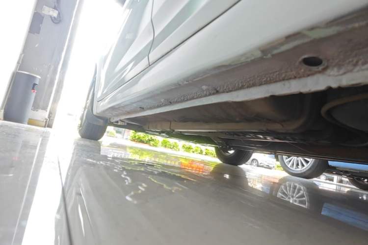 Used Hyundai Verna Ray 2014 1.4L Automatic GLX Left Side Sill