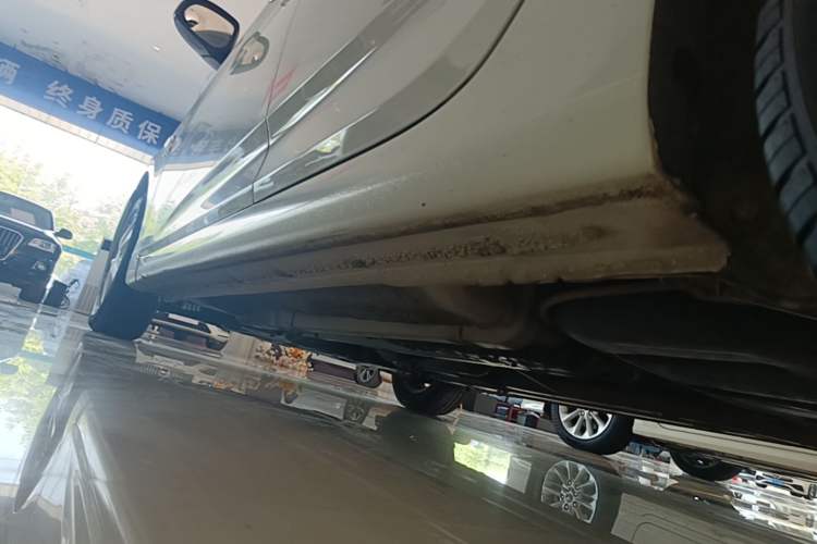 Used Hyundai Verna Ray 2014 1.4L Automatic GLX Left Side Sill