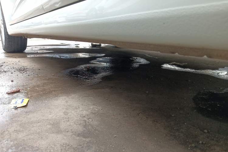 Used Hyundai Verna Ray 2014 1.4L Automatic GLX Left Side Sill