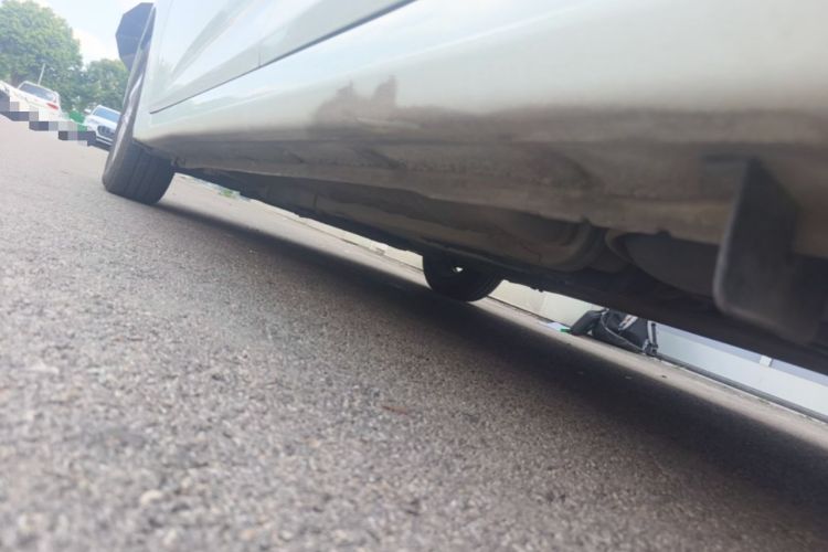 Used Hyundai Verna Ray 2014 1.4L Manual GLX Left Side Sill