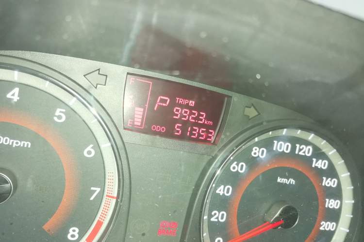 Used Hyundai Verna Ray 2014 1.4L Automatic GLX Odometer Close Up
