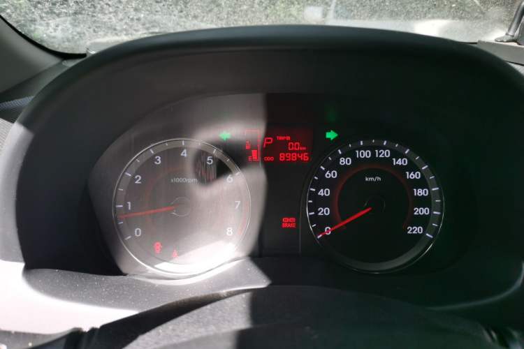 Used Hyundai Verna Ray 2014 1.4L Automatic GLX Odometer Close Up