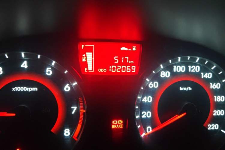 Used Hyundai Verna Ray 2014 1.4L Manual GLX Odometer Close Up