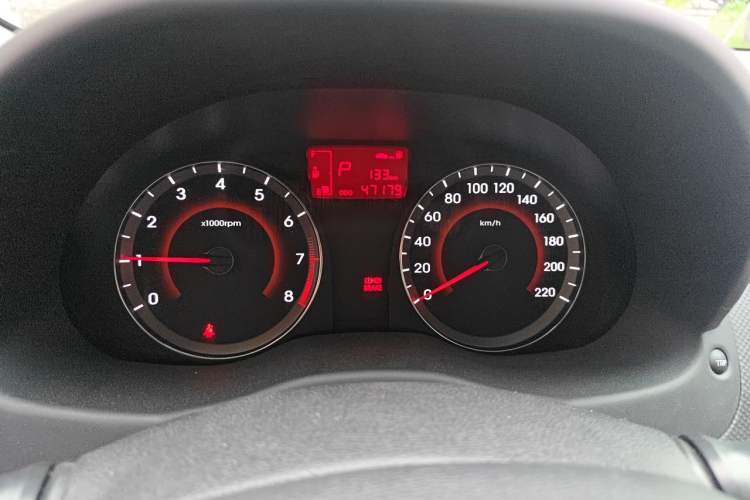 Used Hyundai Verna Ray 2014 1.4L Automatic GLX Odometer Close Up
