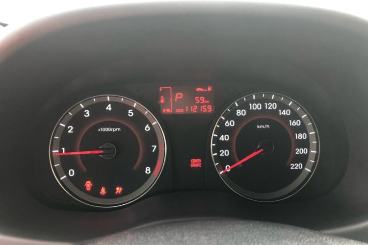 Used Hyundai Verna Ray 2014 1.4L Automatic GLX Odometer Close Up