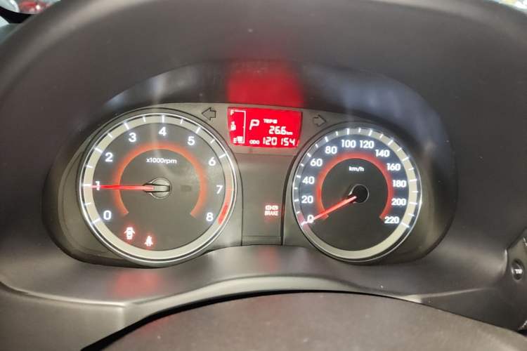 Used Hyundai Verna Ray 2014 1.4L Automatic GLX Odometer Close Up