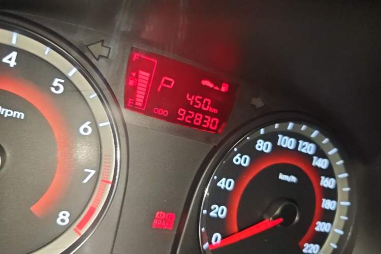 Used Hyundai Verna Ray 2014 1.4L Automatic GLX Odometer Close Up
