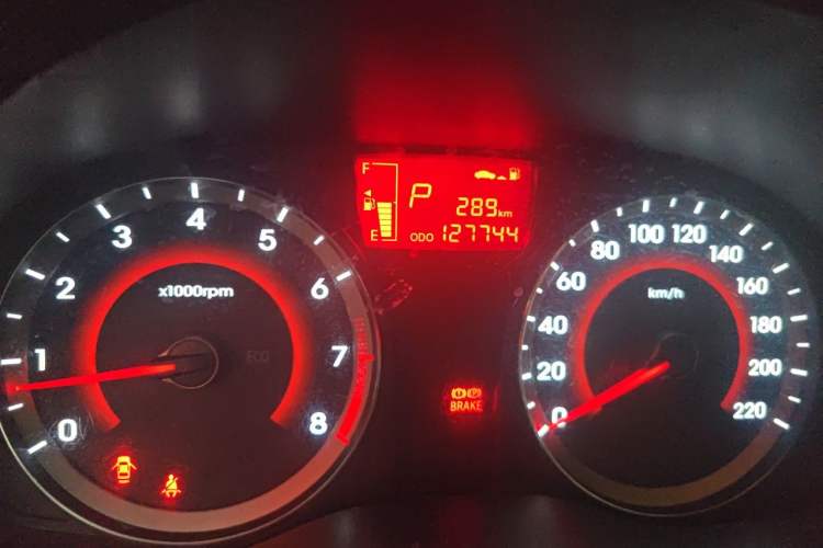 Used Hyundai Verna Ray 2014 1.4L Automatic GLX Odometer Close Up