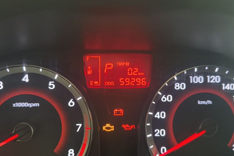 Used Hyundai Verna Ray 2014 1.4L Automatic GLX Odometer Close Up