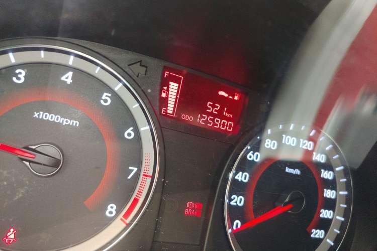 Used Hyundai Verna Ray 2014 1.4L Manual GLX Odometer Close Up
