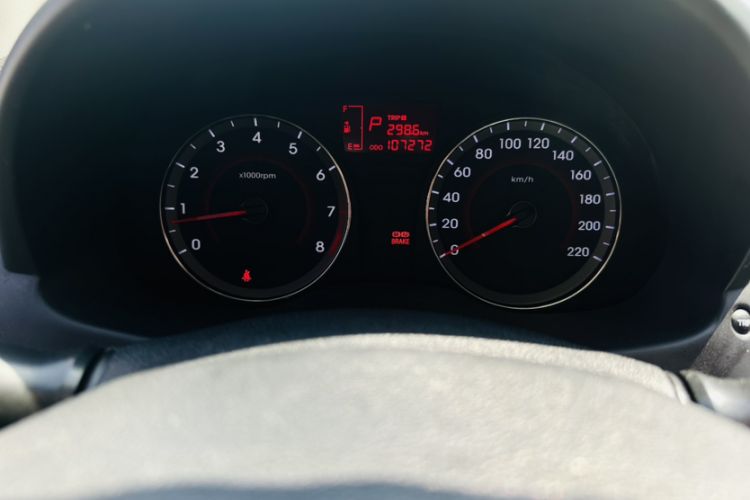 Used Hyundai Verna Ray 2014 1.4L Automatic GLX Odometer Close Up