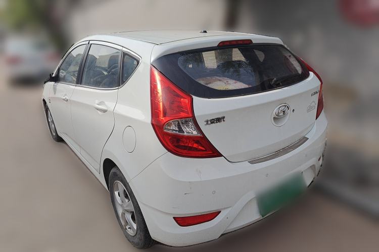 Used Hyundai Verna Ray 2014 1.4L Automatic GLX Rear Left 45 Deg