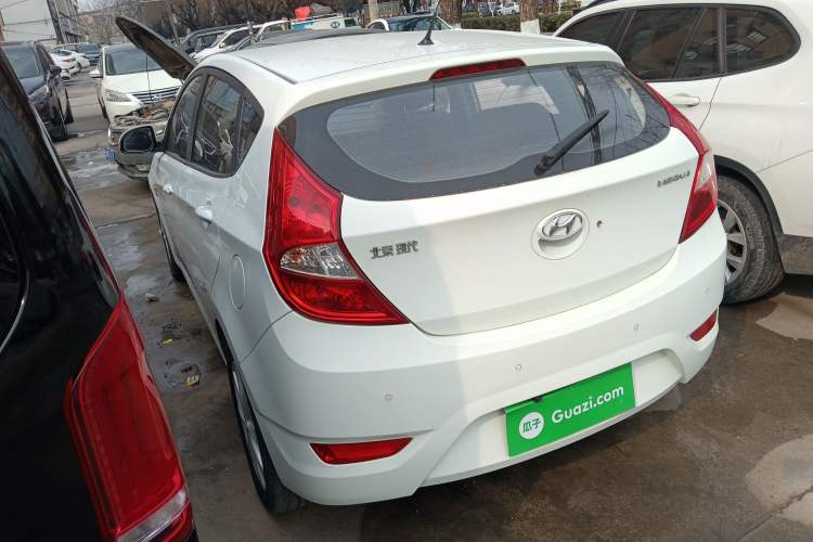 Used Hyundai Verna Ray 2014 1.4L Automatic GLX Rear Left 45 Deg