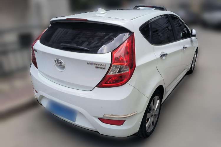 Used Hyundai Verna Ray 2014 1.6L Automatic TOP Rear Right 45 Deg