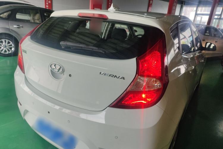 Used Hyundai Verna Ray 2014 1.4L Manual GLX Rear Right 45 Deg