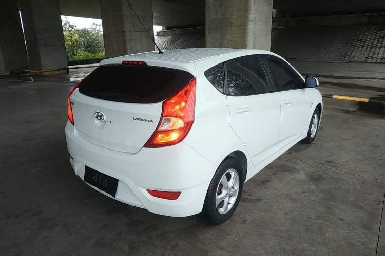 Used Hyundai Verna Ray 2014 1.4L Automatic GLX Rear Right 45 Deg