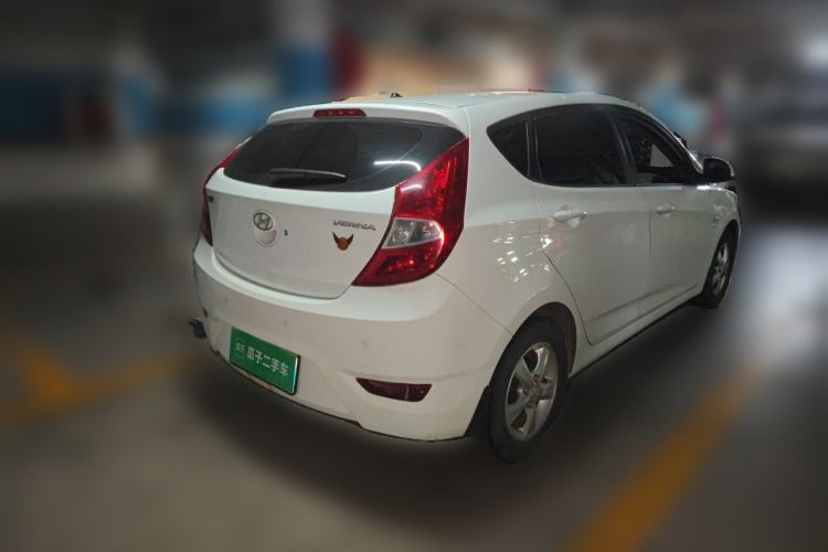 Used Hyundai Verna Ray 2014 1.4L Manual GLX Rear Right 45 Deg