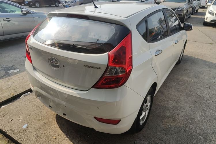 Used Hyundai Verna Ray 2014 1.4L Automatic GLX Rear Right 45 Deg