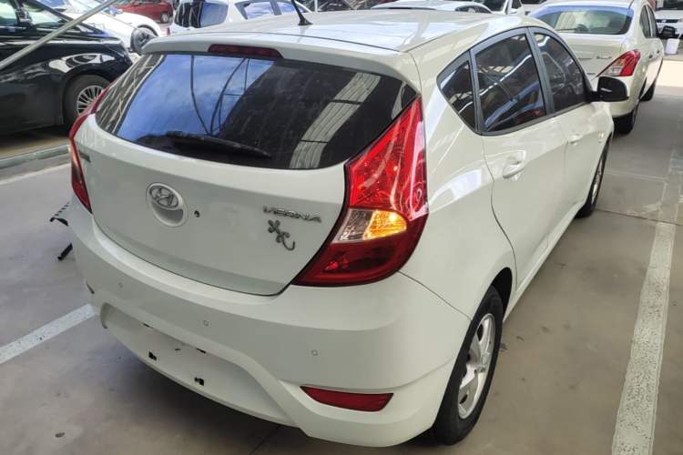 Used Hyundai Verna Ray 2014 1.4L Automatic GLX Rear Right 45 Deg