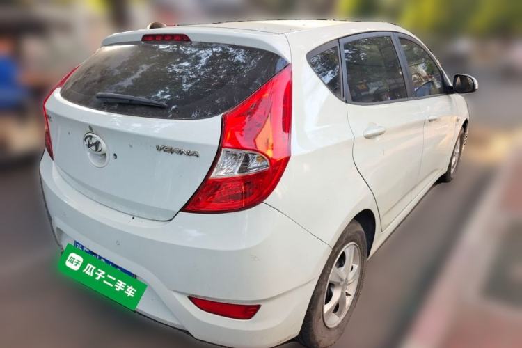 Used Hyundai Verna Ray 2014 1.4L Manual GLX Rear Right 45 Deg