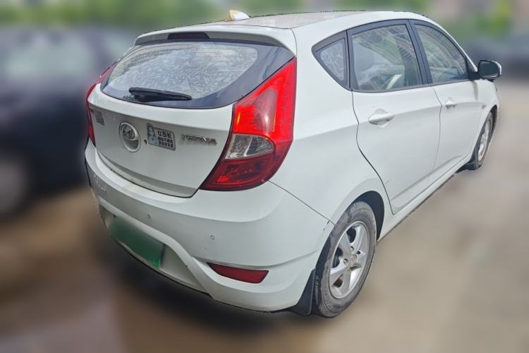 Used Hyundai Verna Ray 2014 1.4L Automatic GLX Rear Right 45 Deg